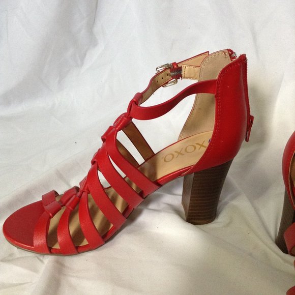 Ruby red cross up dsw shoe - Picture 4 of 7